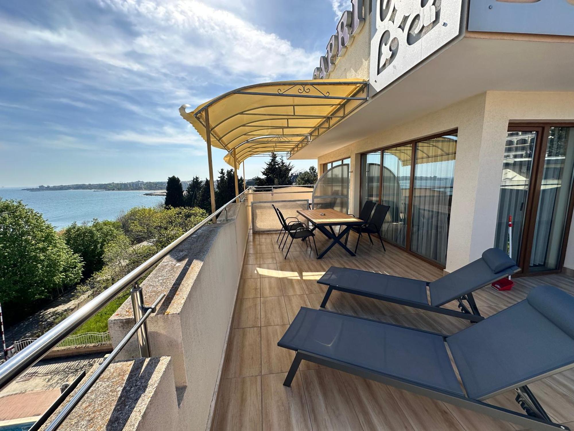 Capri Hotel 3*