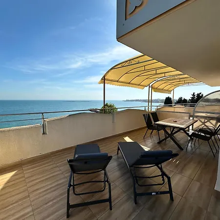 נסבר Hotel Capri מראה חיצוני תמונה